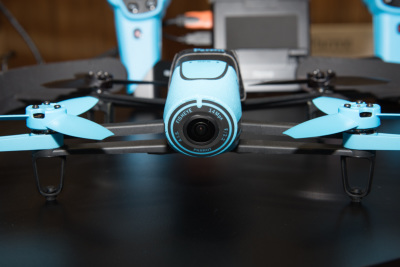 フルHDで空撮、スマホで操作するドローン「Parrot Bebop Drone