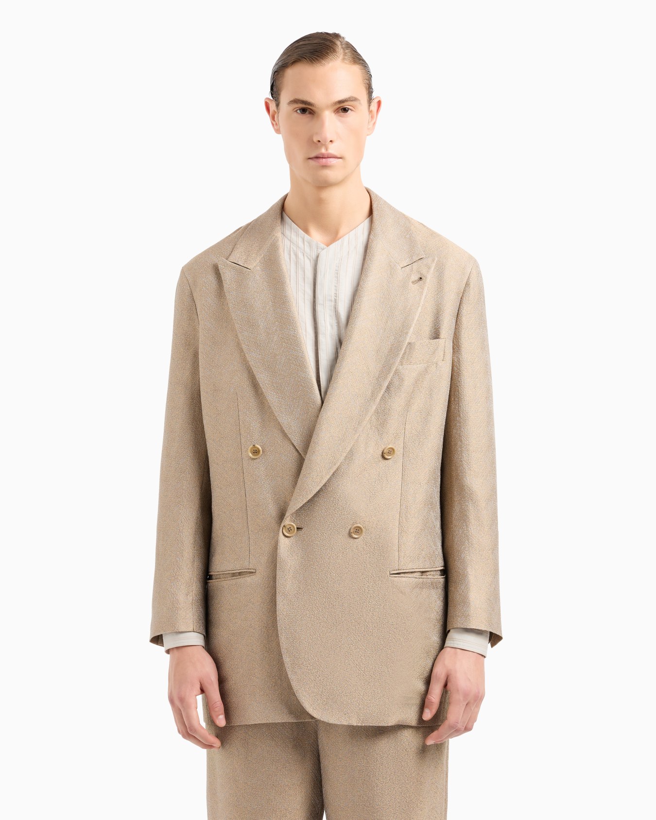 ビスコース、リネン、シルクのシェブロンジャカードを使用した