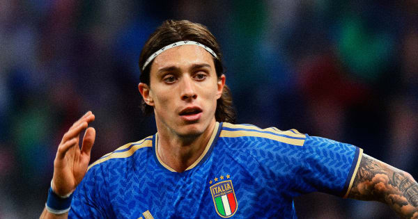 アディダス イタリア代表 26 ホーム オーセンティック ユニフォーム