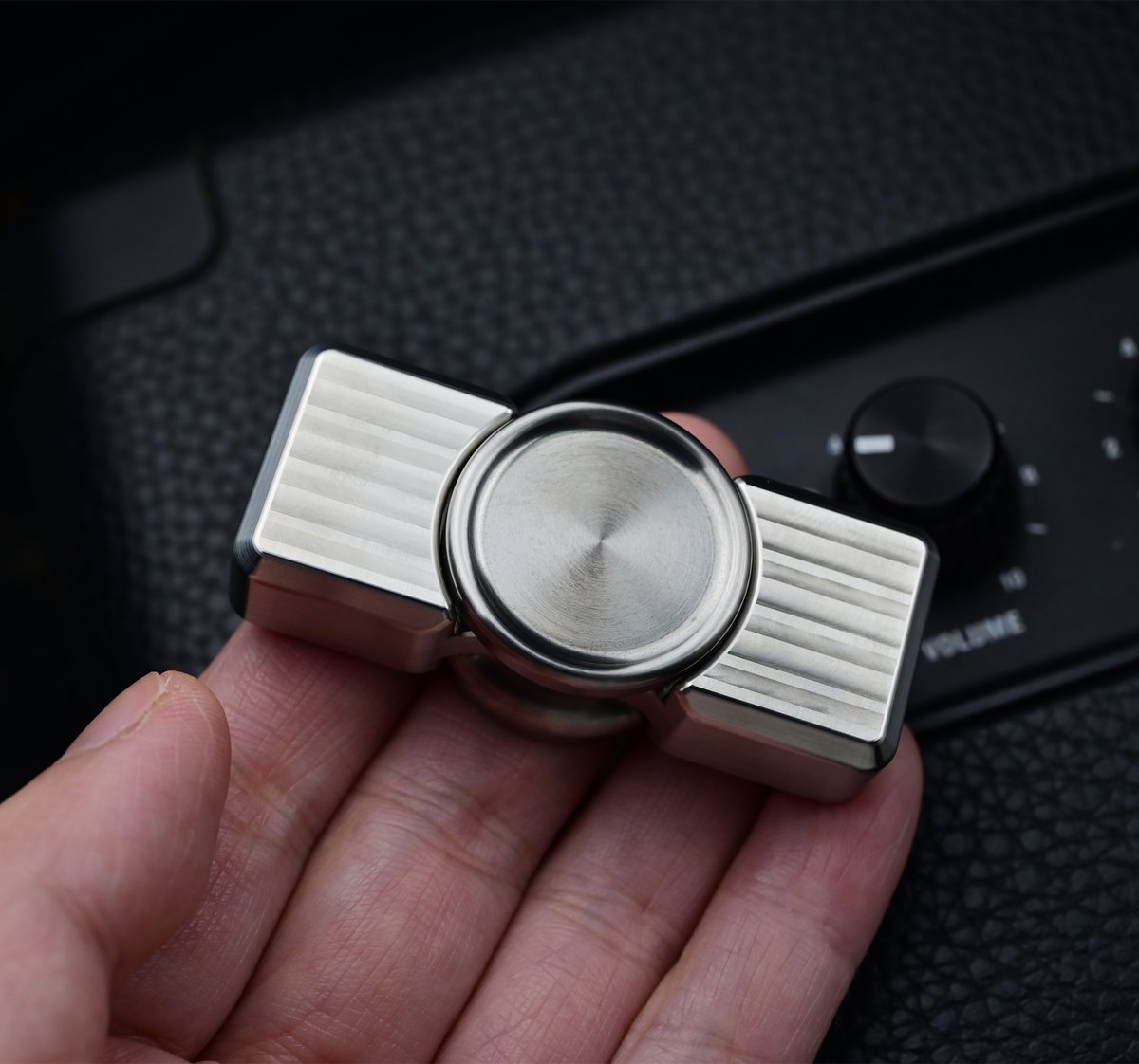 Full size bar tungsten collision hand spinner fidget toys