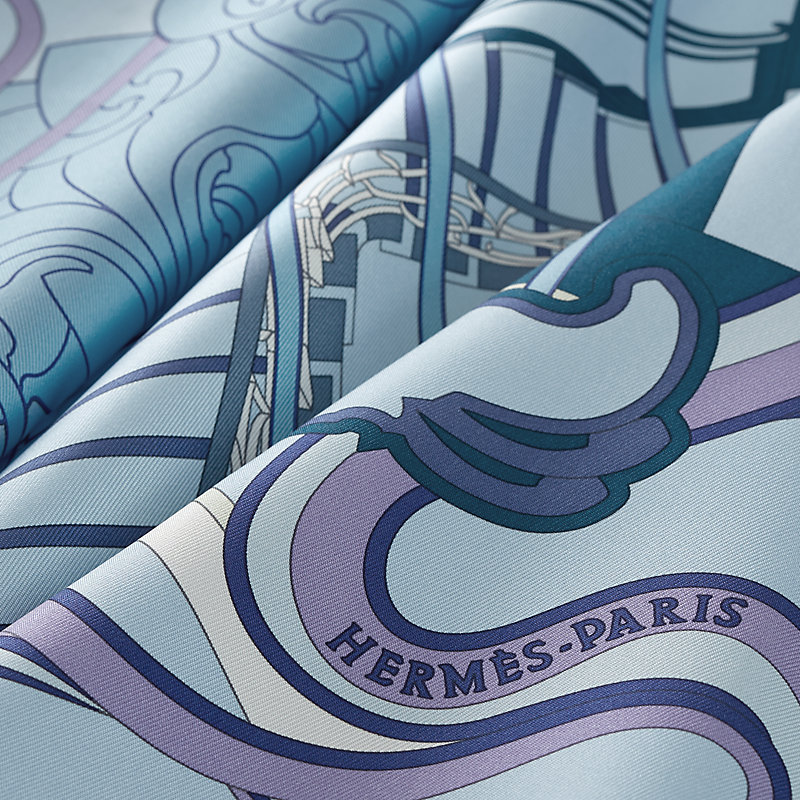 カレ 90 《鞭のライン》 - ブルー | Hermès - エルメス-公式サイト