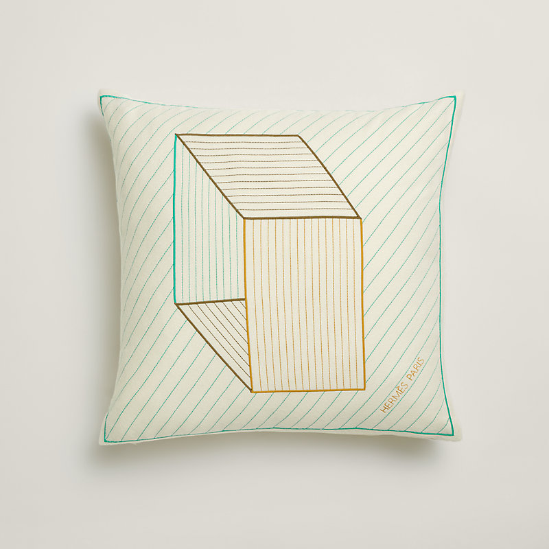 刺繍クッション 《フォーブルのオブジェ/シュヴァル》 | Hermès