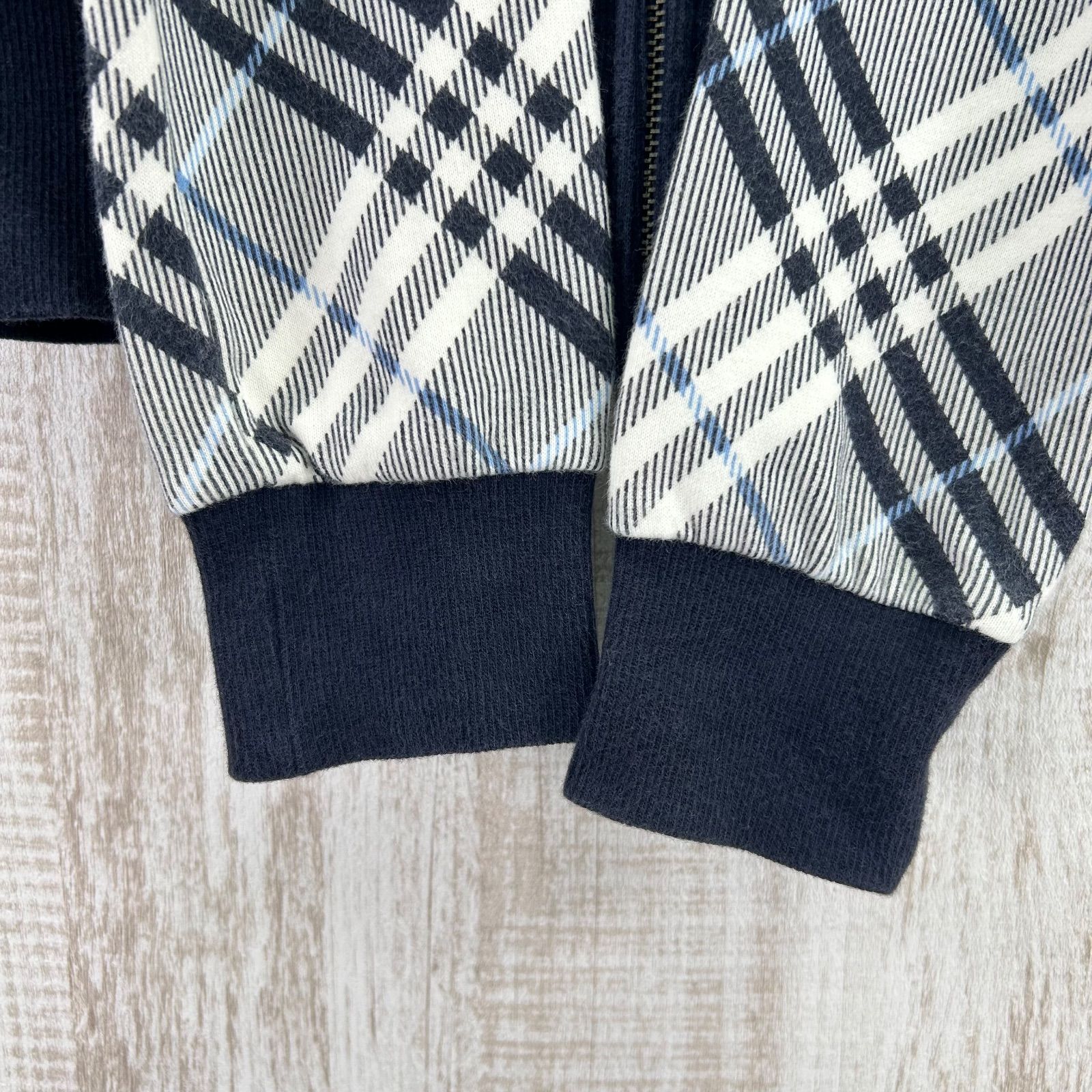 BURBERRY BLUE LABEL バーバリーブルーレーベル ホースロゴ刺繍