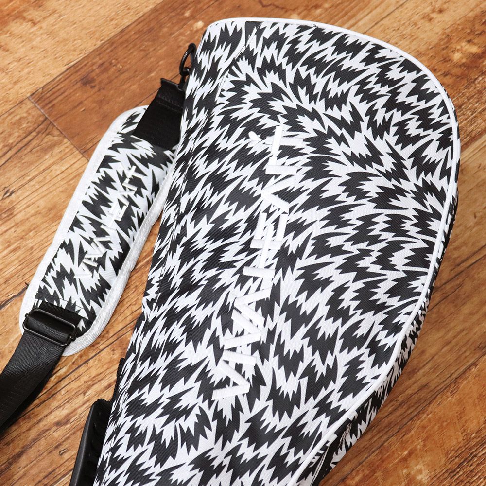 VIVA HEART × ELEY KISHIMOTO クラブケース 013-18101 FLASH柄 ゴルフ
