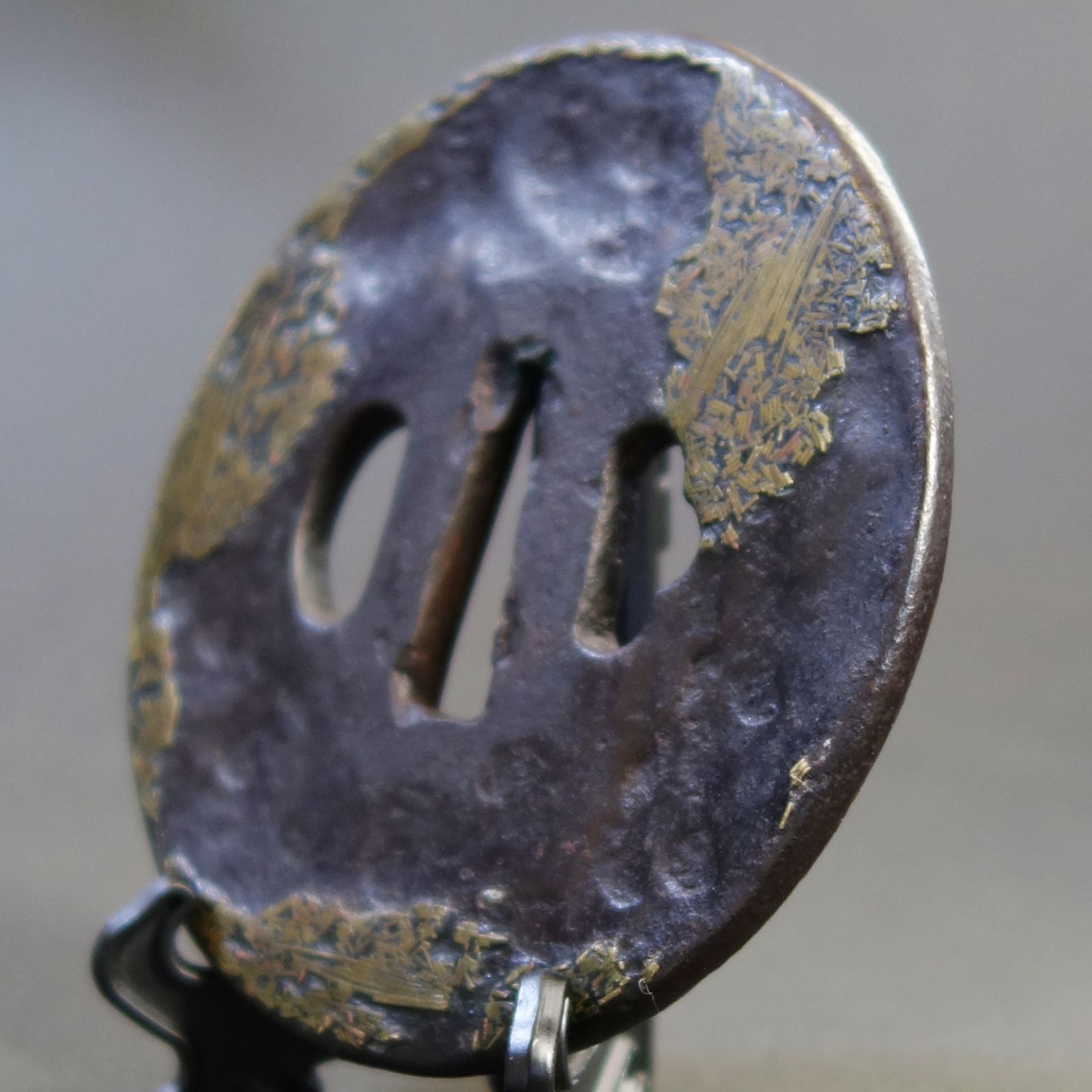 鉄地 鍔 つば 虎 金象嵌 骨董古美術 鉄地 鍔 つば 虎 金象嵌 骨董古美術