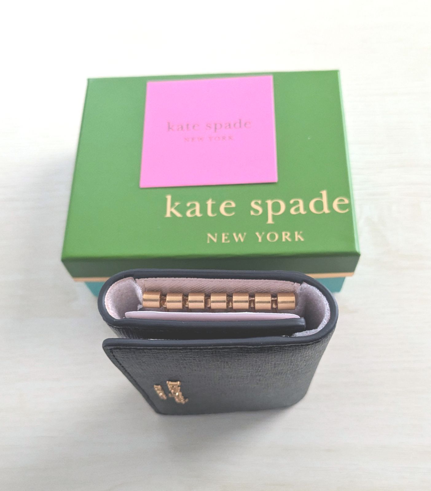 新品 未使用 kate spade new york ケイトスペード ブラック キーケース