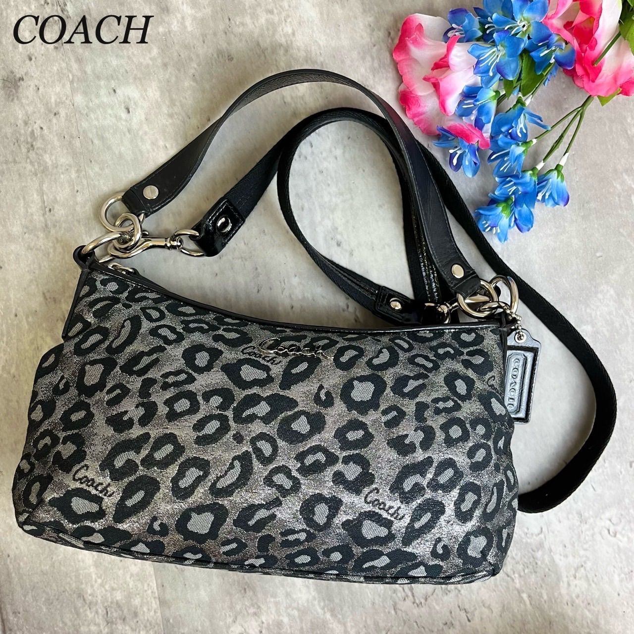COACH ボディバッグ ブラック ロゴパターン COACH ボディバッグ