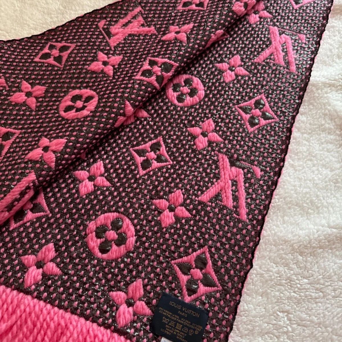 ルイヴィトン エシャルプ ロゴマニア マフラー ローズポップ ピンク