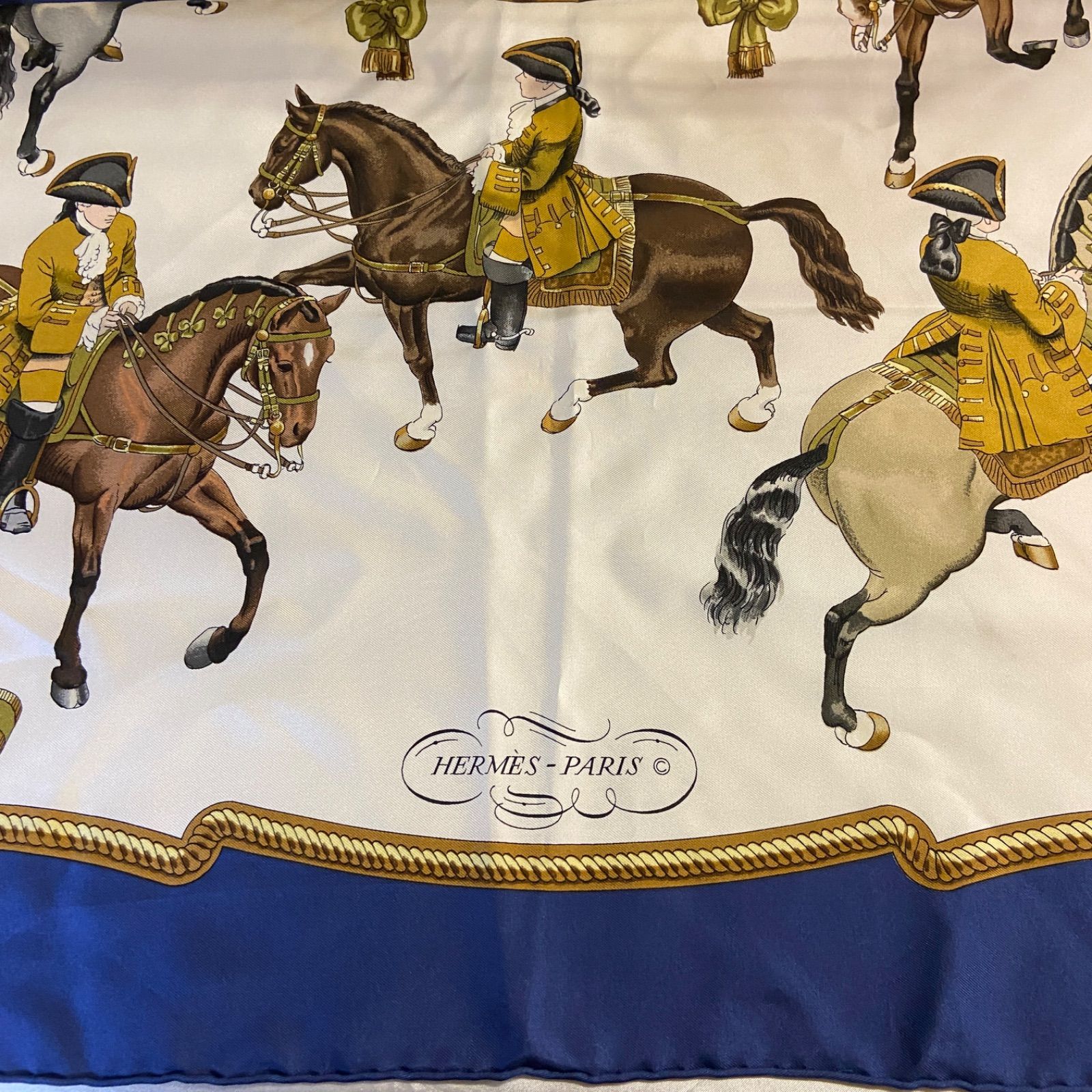 エルメス】カレ90 馬のプレゼンテーション 【公式通販】