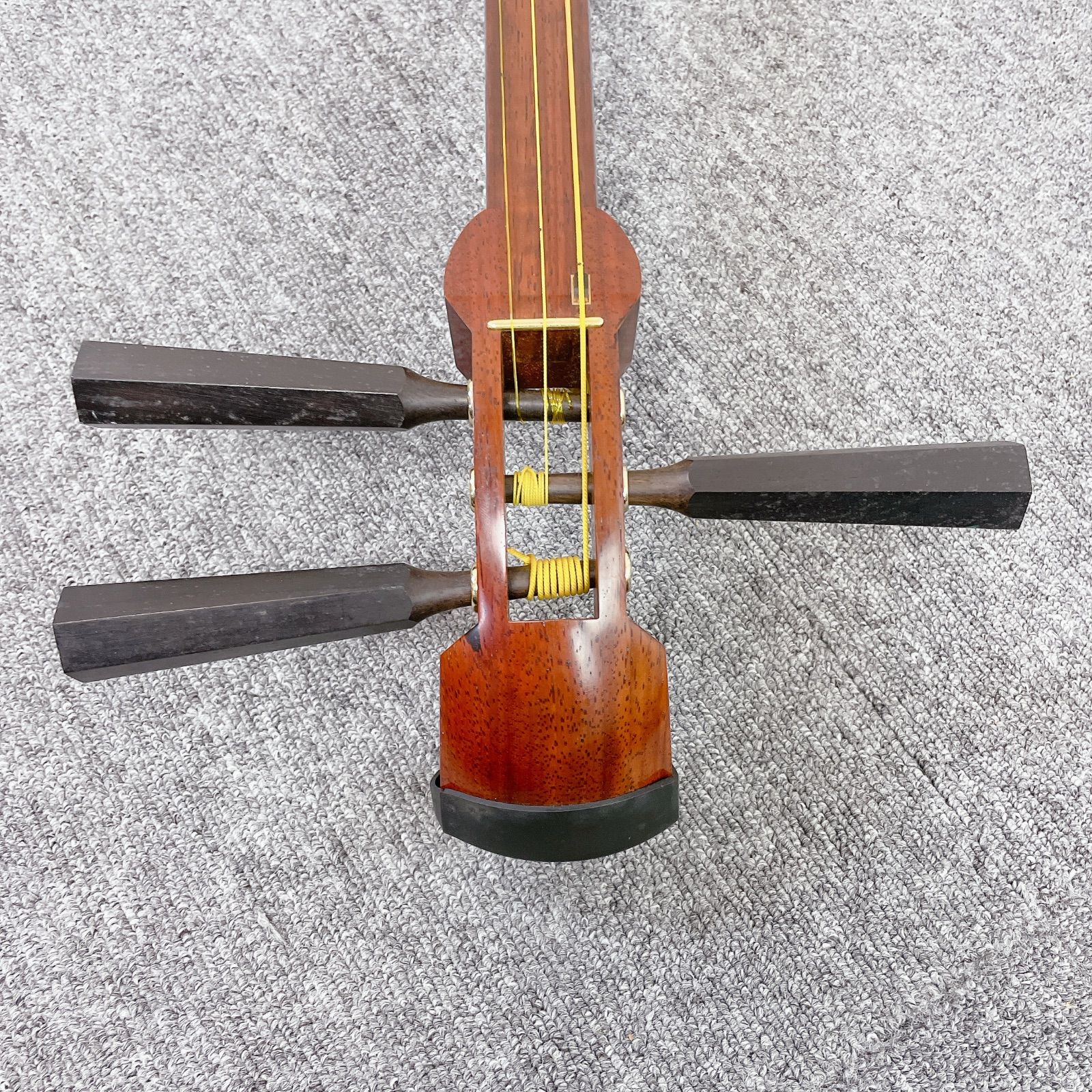 津軽三味線 太棹 東さわり 紅木 一本溝 丸打胴 銀河印 - メルカリ