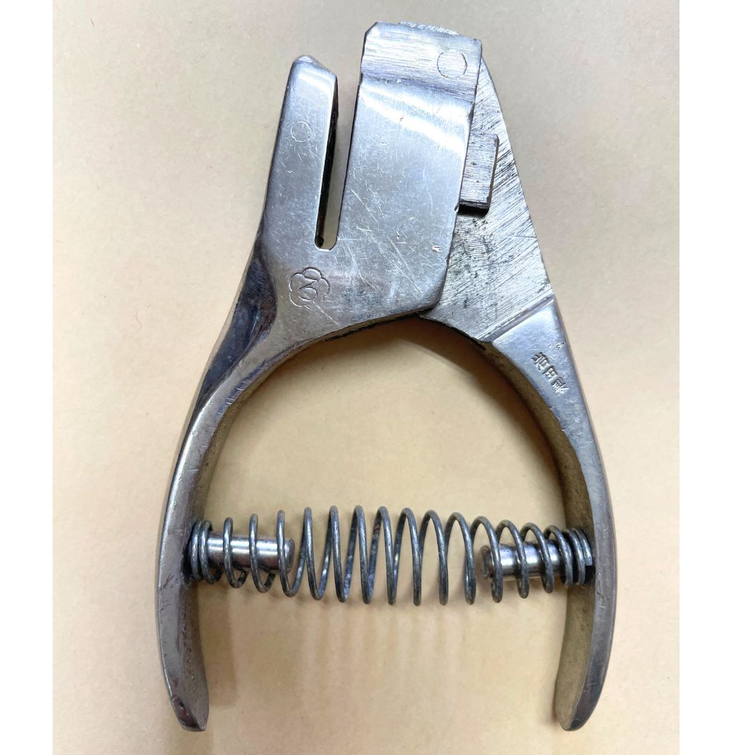 改札鋏 花柄 と 国鉄 昭和 レア コレクター コレクション 鉄道 改札鋏