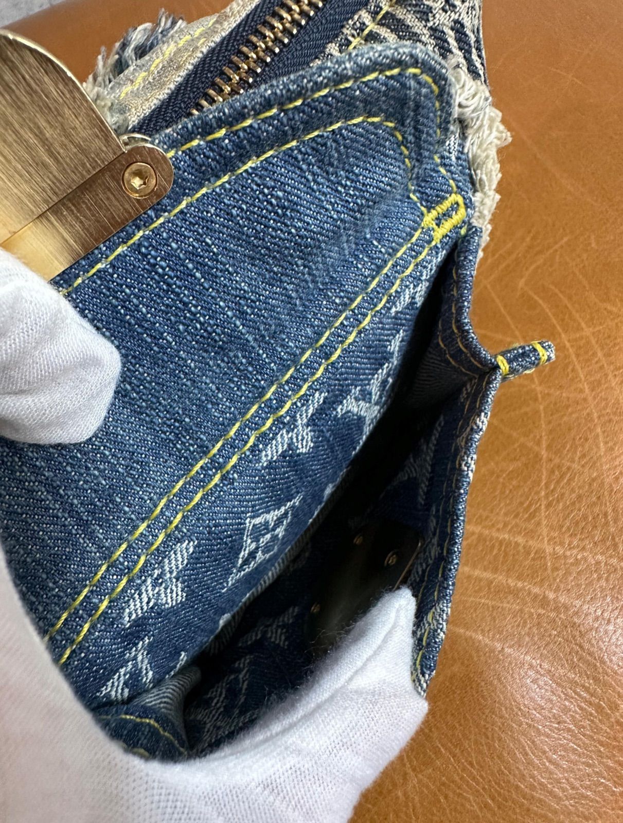 LOUIS VUITTON ルイヴィトン モノグラムデニム パウチィ ブルー M95382