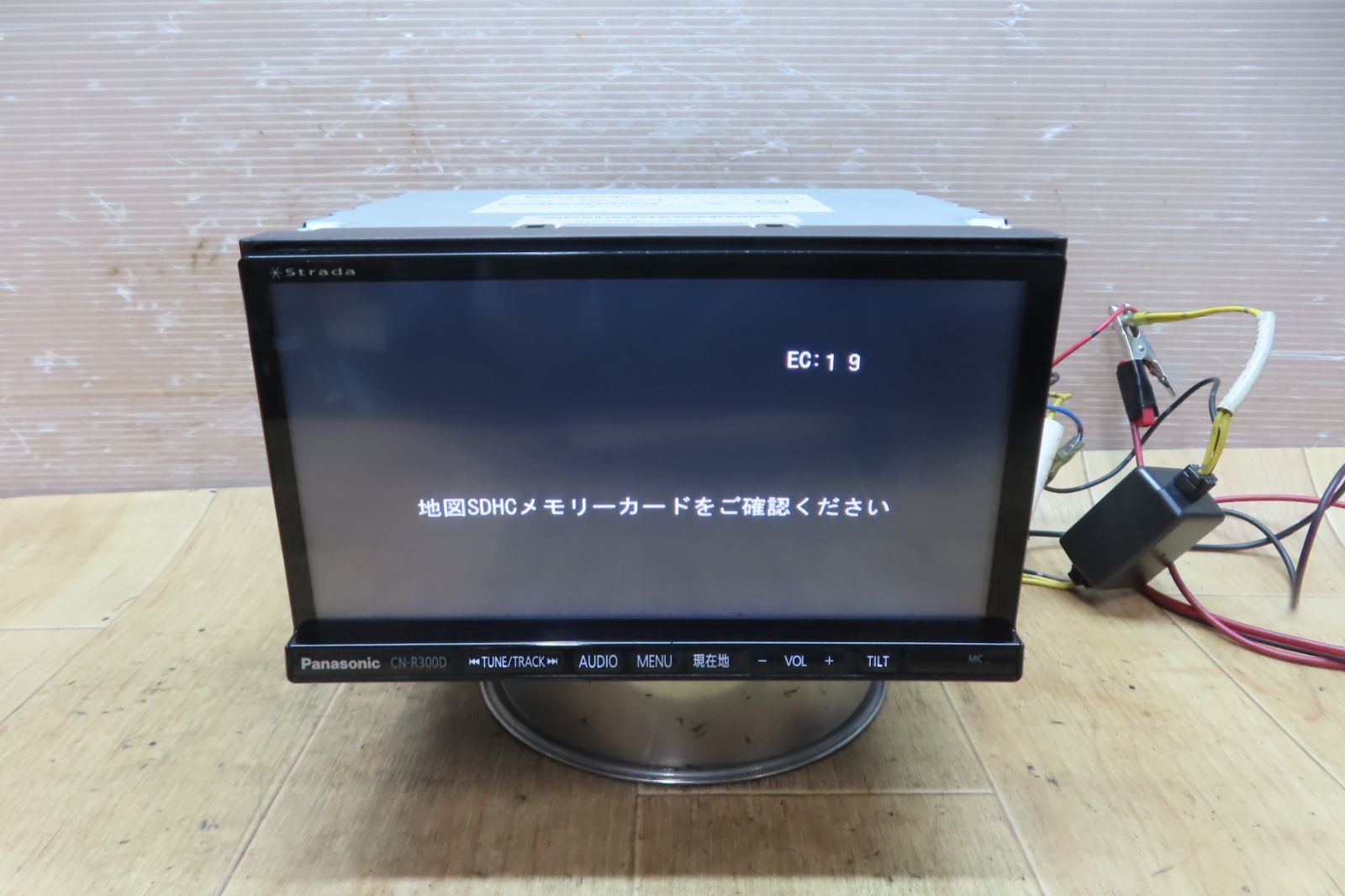 ☆ パナソニック メモリーナビ CN-RE03WD 地デジフルセグ Bluetooth
