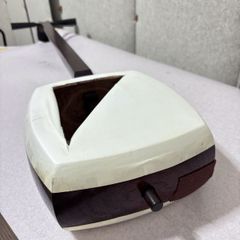 □【綺麗】津軽三味線 花梨 丸打胴 人工皮 棹幅:約3.1cm - メルカリ