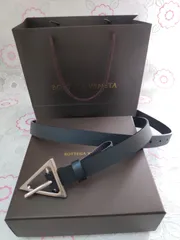 極美品] ボッテガヴェネタ トライアングルベルト 黒 レディース