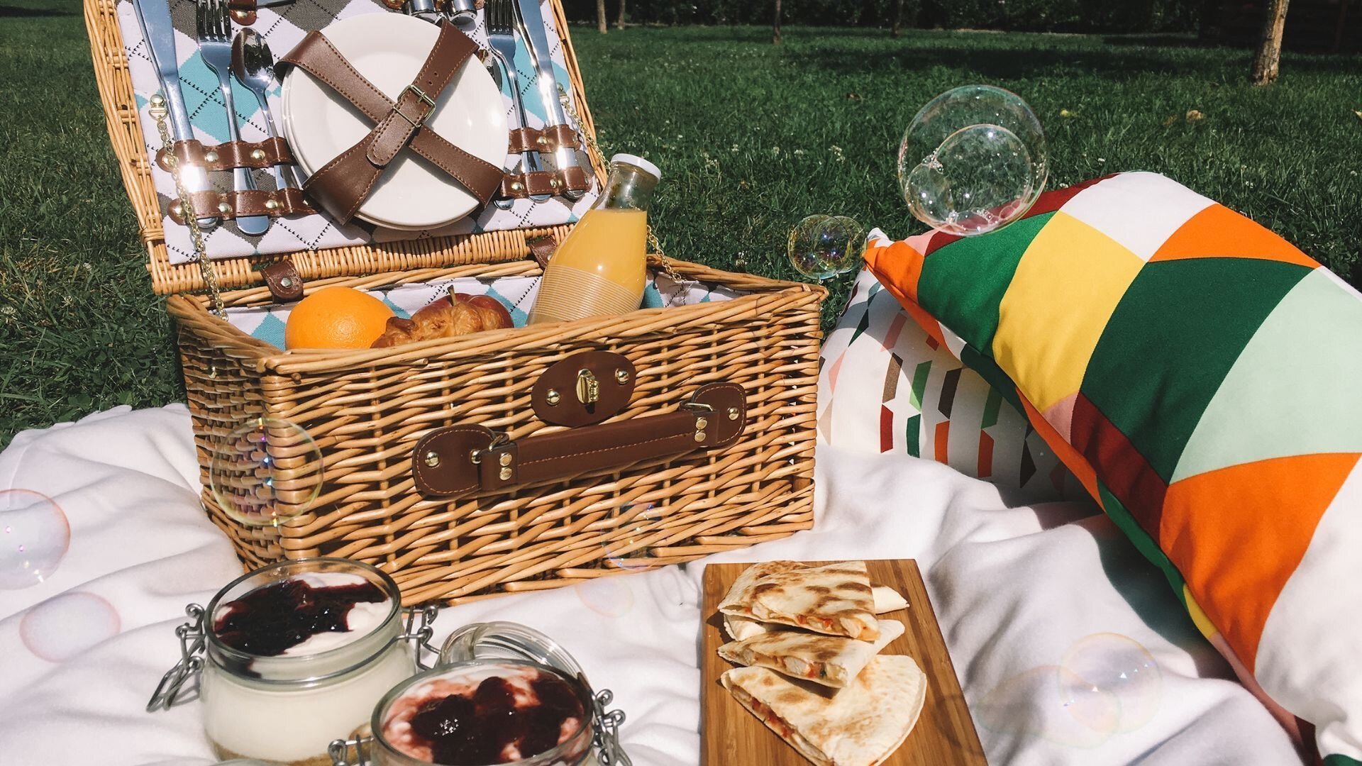 Harrods ハロッズ バスケット ハンパー 43✕27✕15センチ Harrods