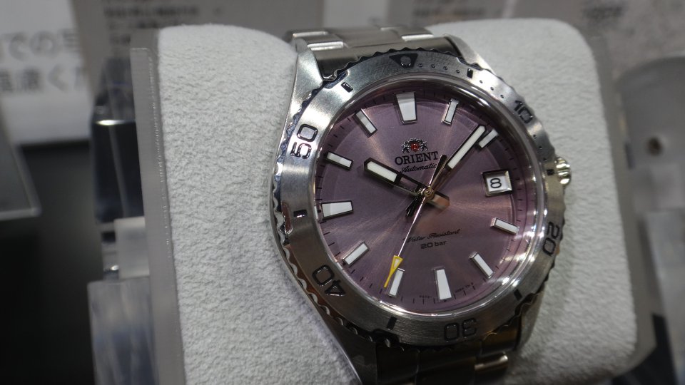 Orient」から、新サイズ・新デザインの『Orient Mako 40』が登場～男女