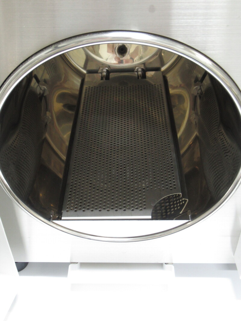 高圧蒸気滅菌装置｜タカゾノ｜Kenzクレーブ06V｜中古医療機器の販売