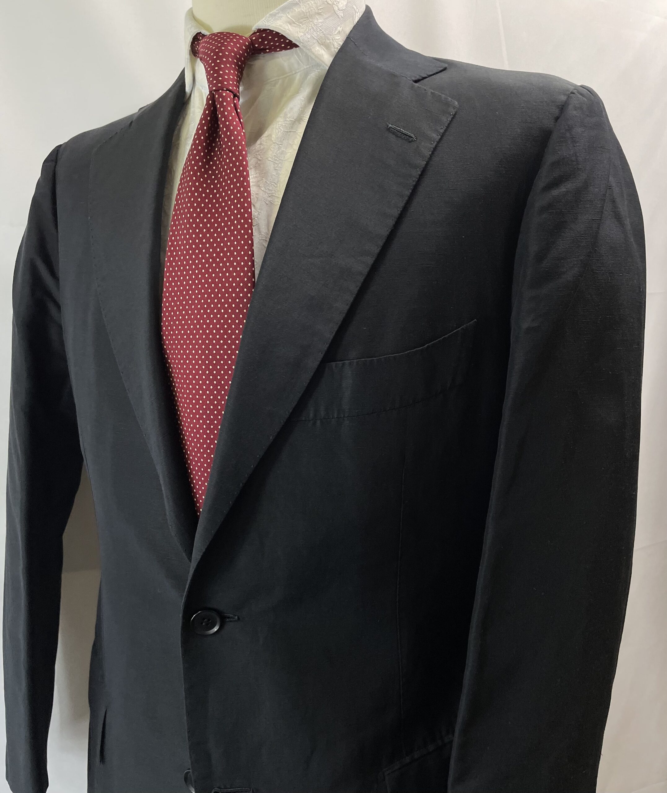 Cesare Attolini アットリーニ】ナポリ仕立て頂上 春夏向けシルク