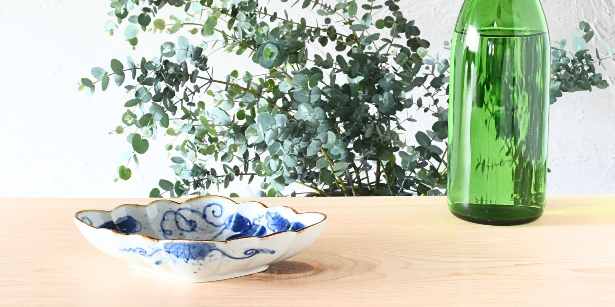 有田焼 福泉窯 手描き 染付つた葡萄 菊割菱型皿 単品 | ARITAYAKI STORE