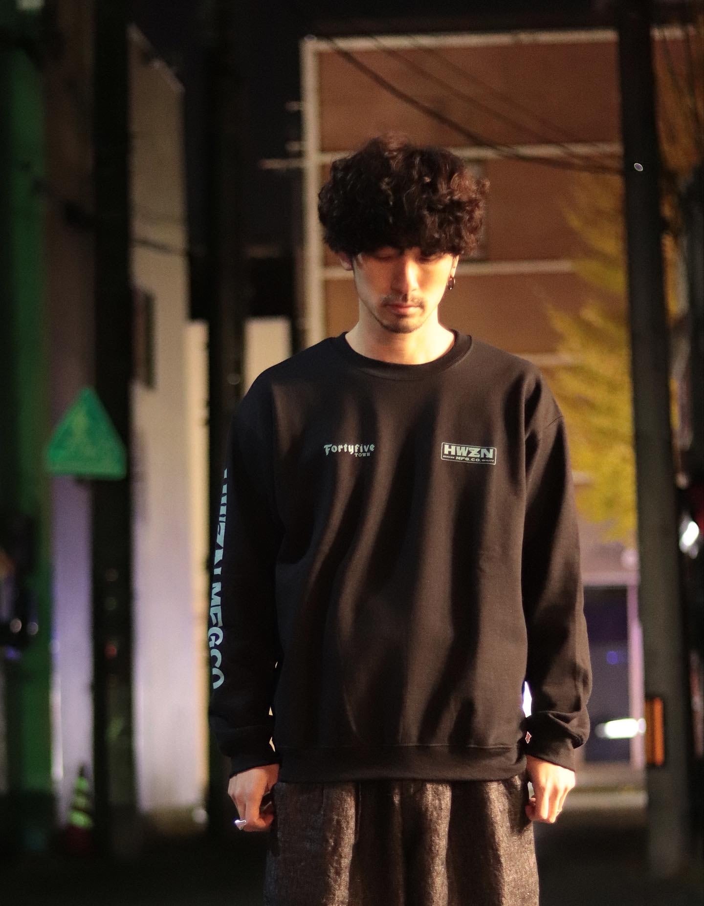 即完売品 HWZN BROSS ボックス ロゴ スウェット トレーナー ブラック