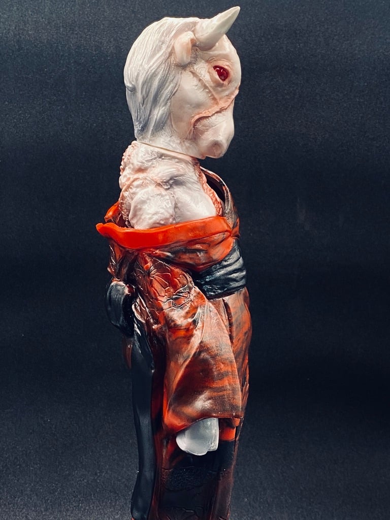 真説・物ノ怪少女 くだん〜赤黒斑 | ヒカリトイズ