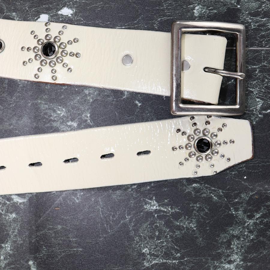 HTC ピーナッツスタッズベルト ホワイト×ブラック 34インチ 本革×エイ