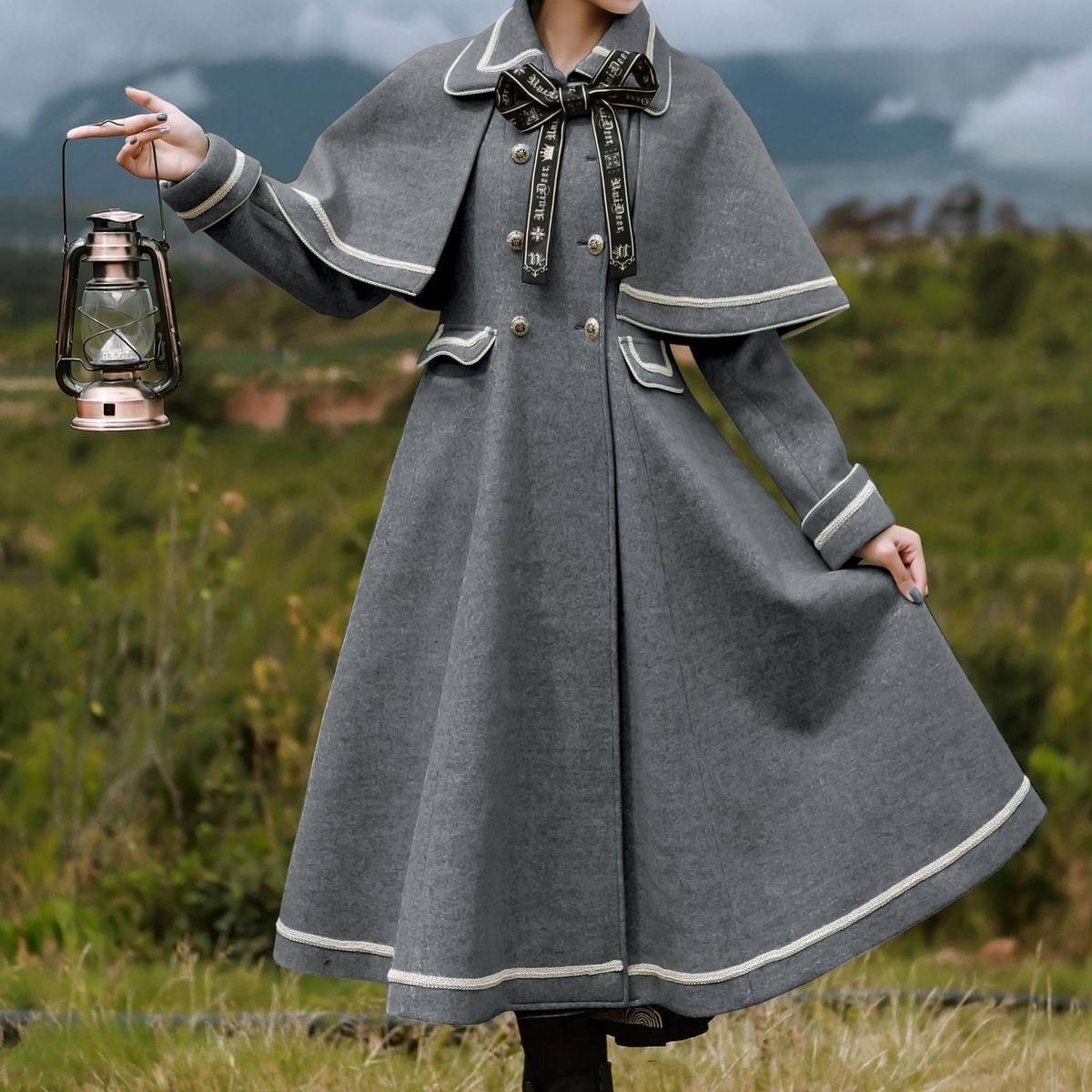 ケープ付きダブルブレストワンピースコート | Maiden's Rêve