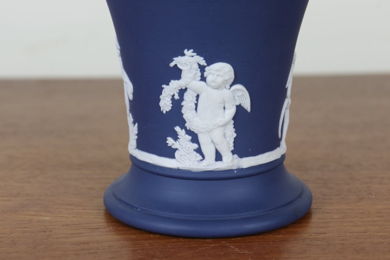ウェッジウッド ジャスパー 花瓶 ポートランドブルー フラワーベース