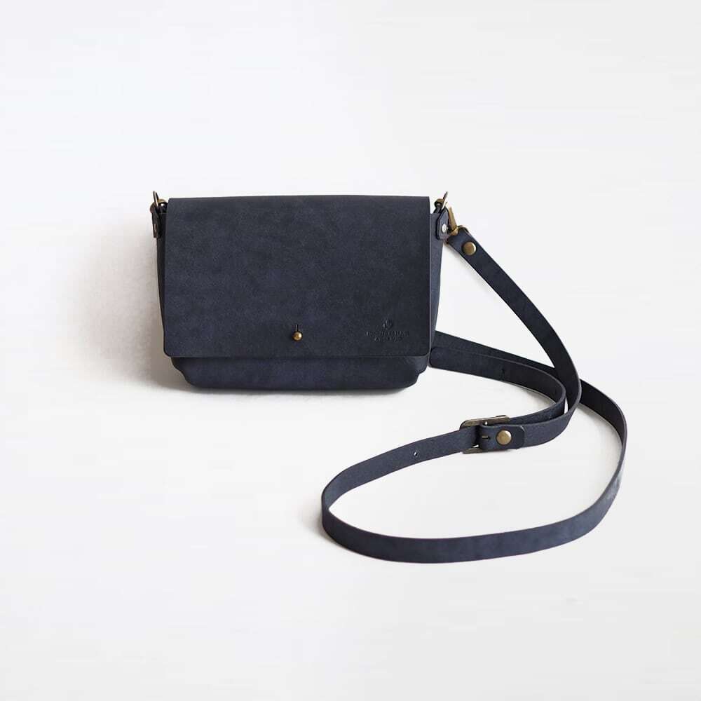 斜めがけショルダーバッグ（Sサイズ）【ネイビー】（在庫あり） | セミ