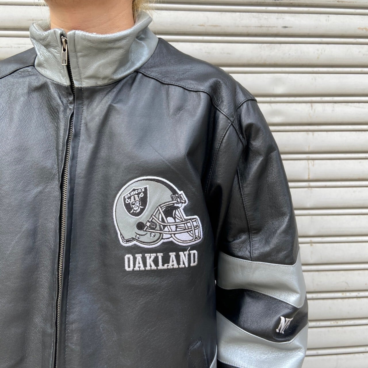 NFL オークランド・レイダース レザースタジャン 黒 M チーム
