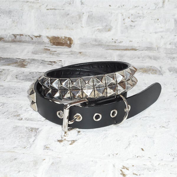 2連ピラミッドベルト ・666 ロック パンク スタッズ 鋲 ベルト