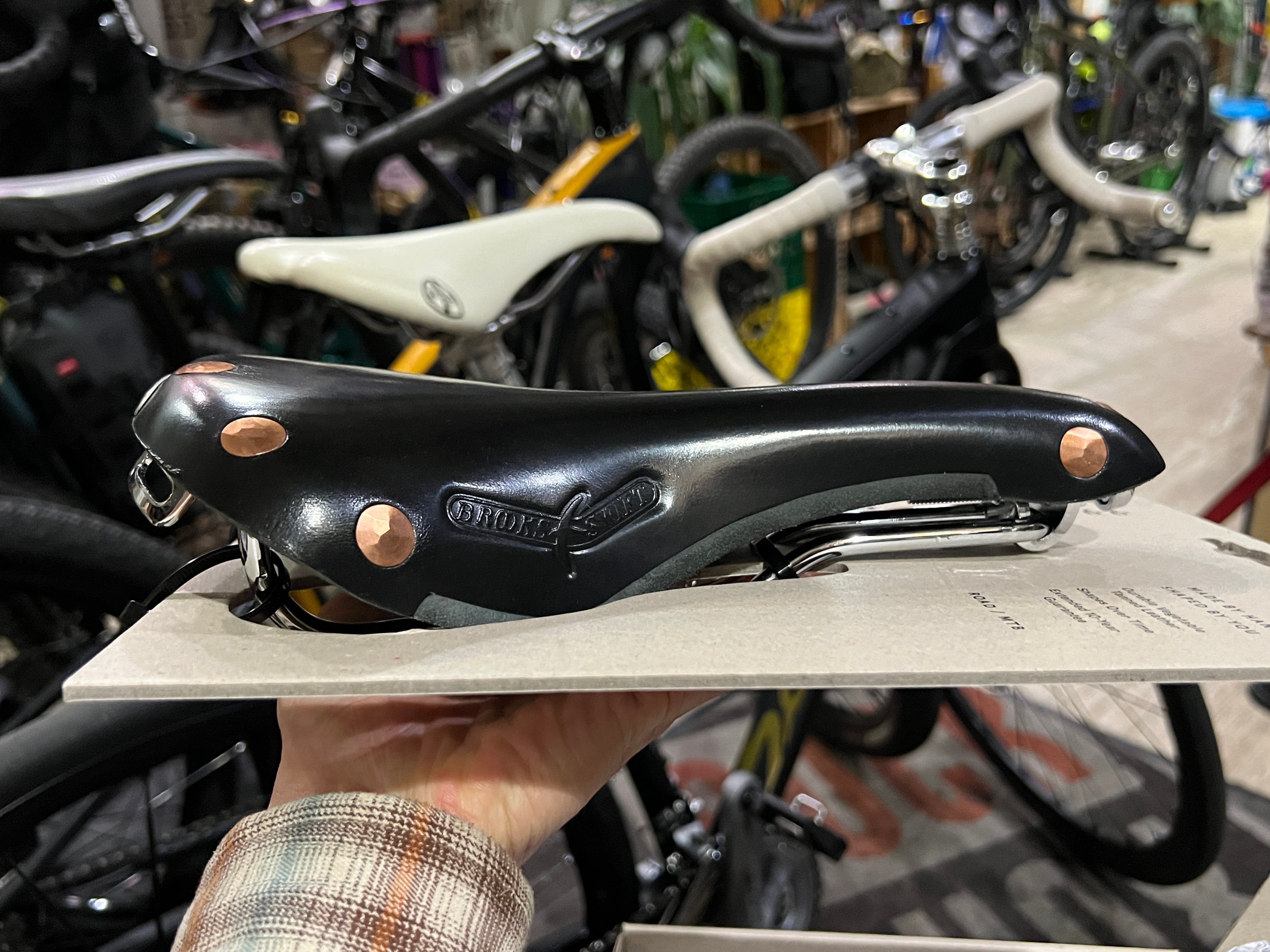 おすすめ】BROOKS ブルックス / SWIFT LEATHER SADDLE BLACK レザー