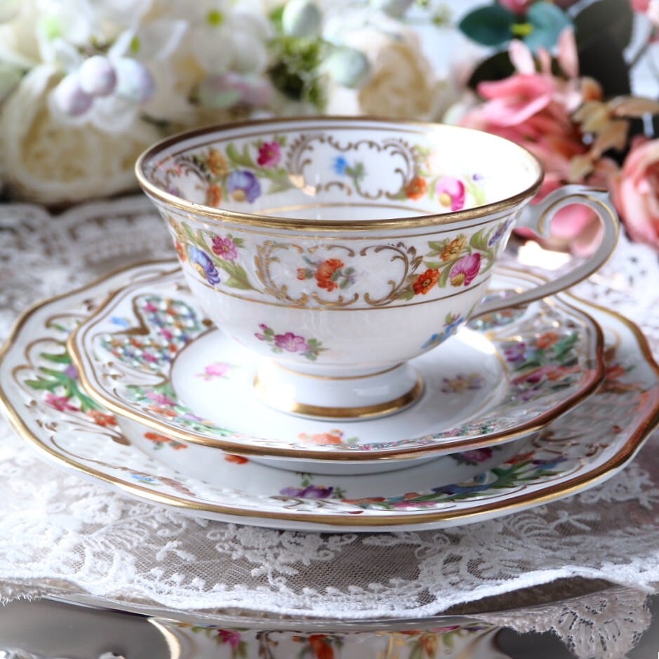 美品】シューマンババリア ドレスデン ピアス トリオB カップ