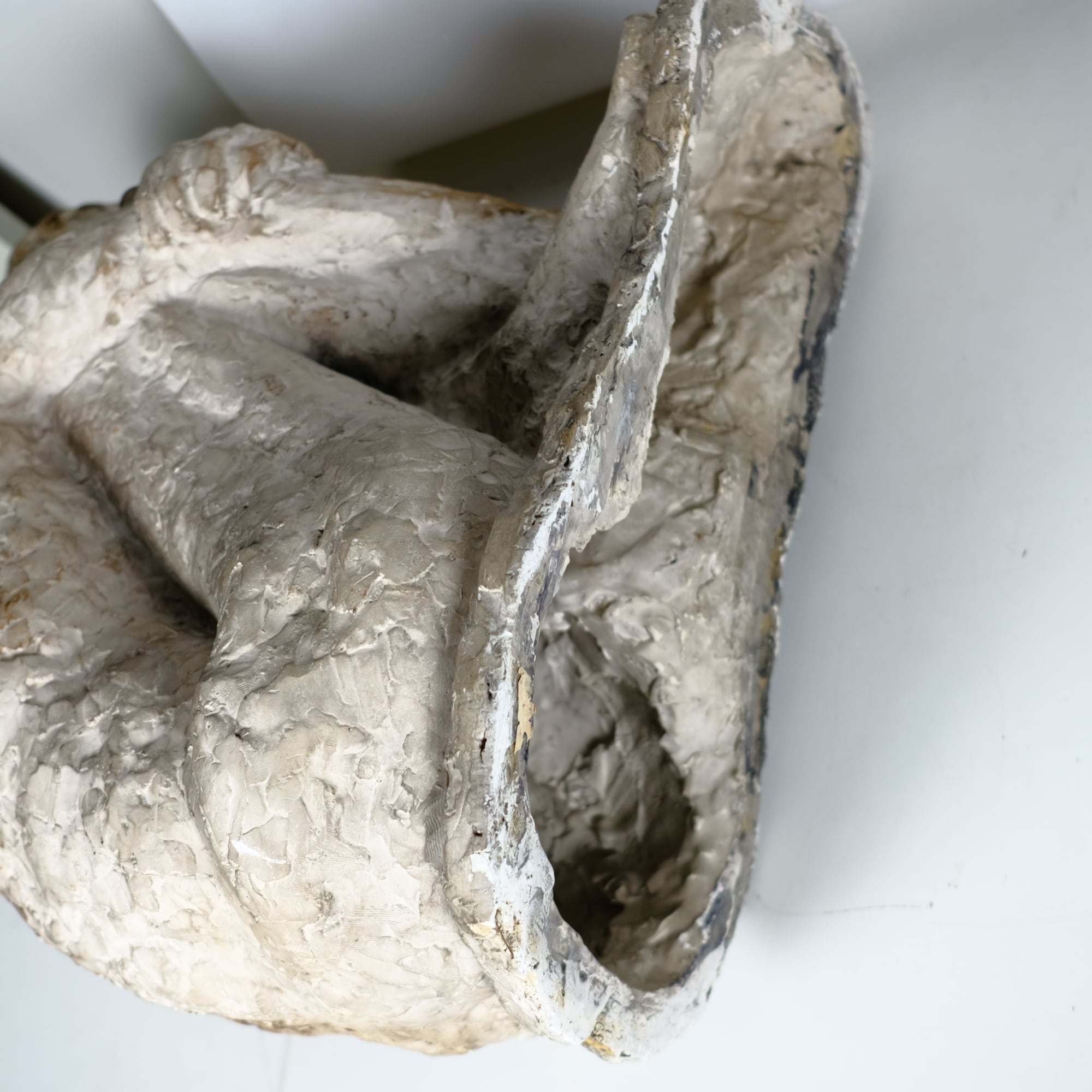 アンティーク うずくまる男の像 彫刻作品 古道具 オブジェ 人物