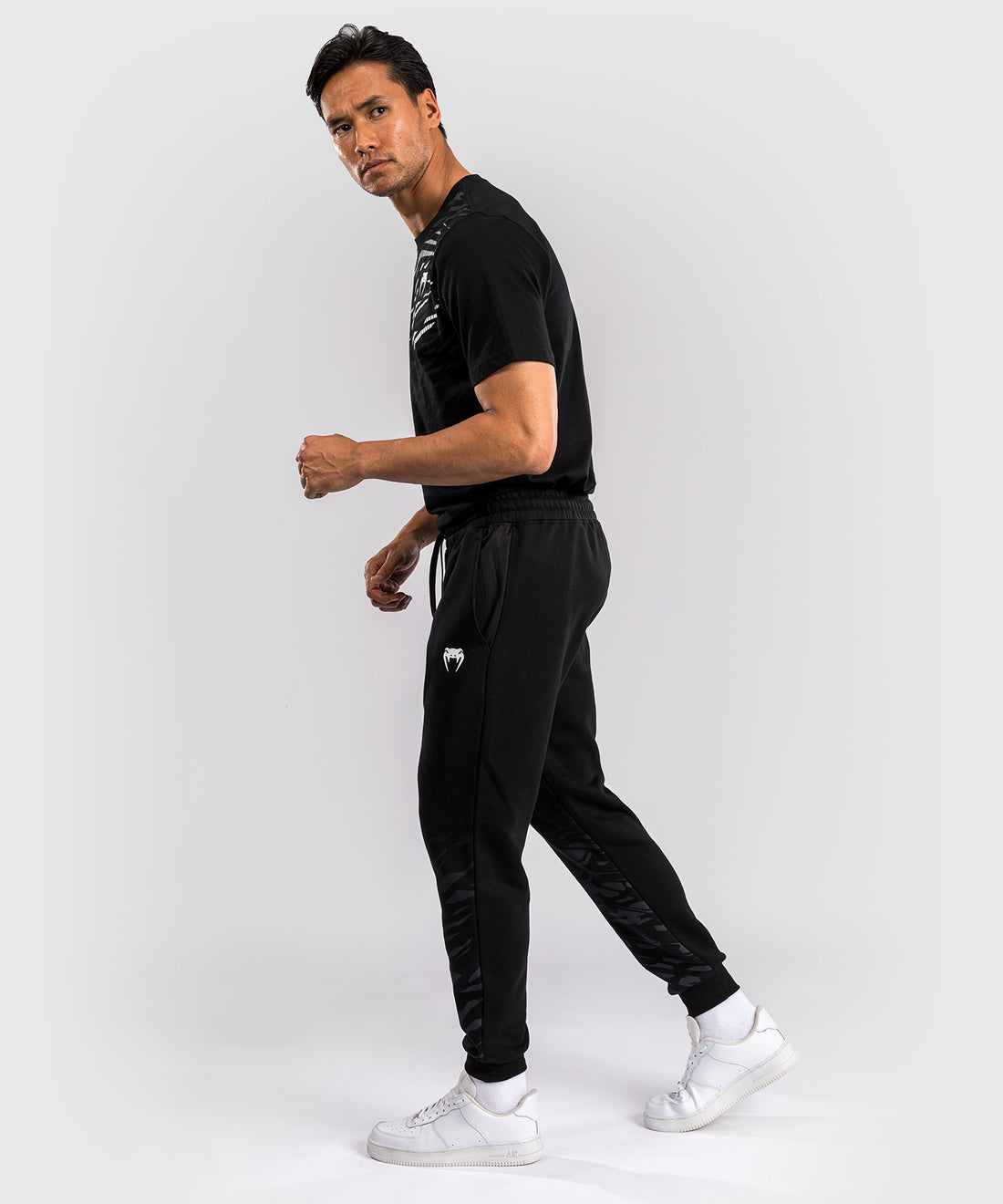 UFC Fusion by Venum メンズ レプリカパンツ - ブラック| BEEST