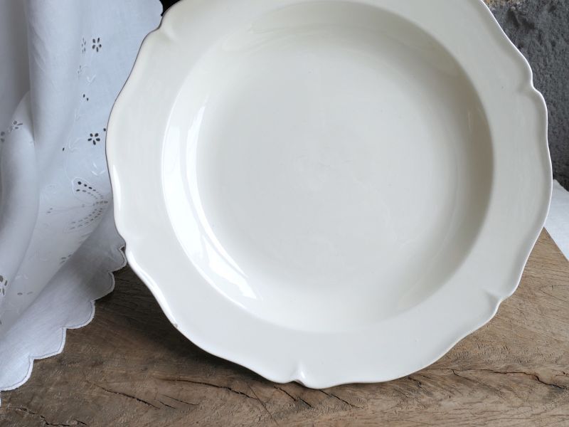 クレイユ モントロー 花リム 深皿 B - une Belle Chose