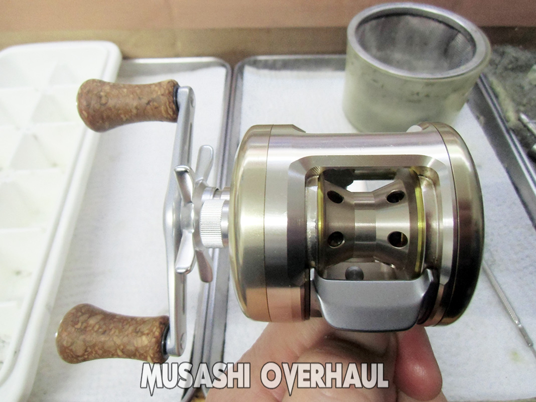 メンテナンス日記#1160：ダイワ ミリオネア CV-Z 103L ネジ舐め シャリ