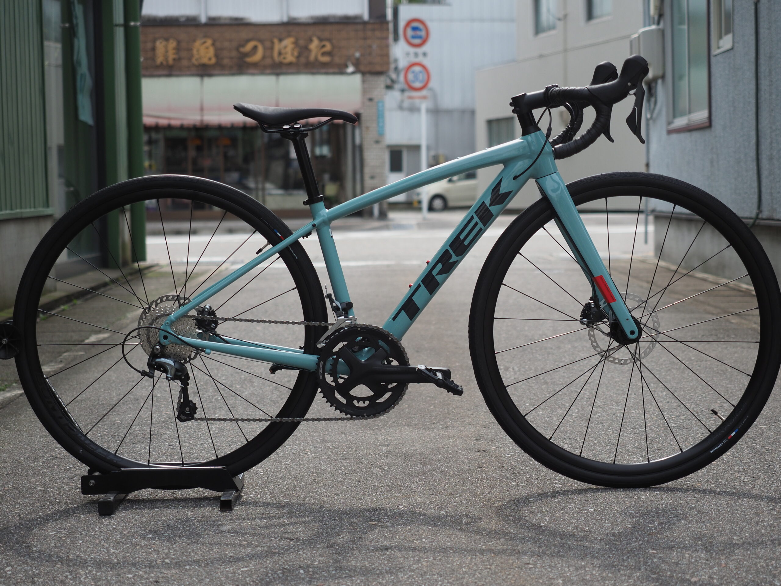 お客様の一台】TREK Domane AL 4 Disc | BICYCLE LAND M-2