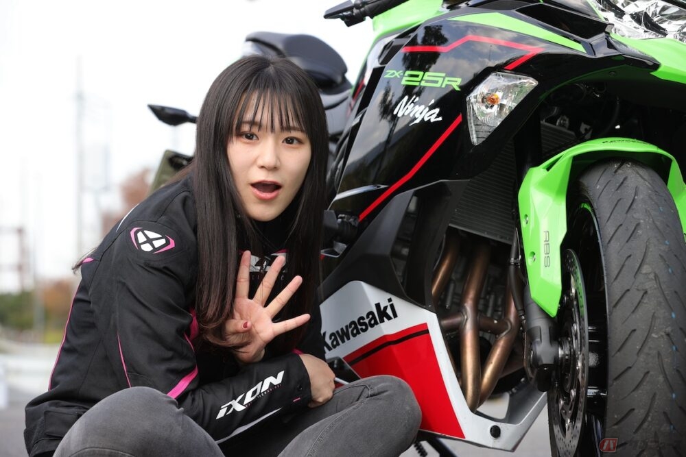 高梨はづきのきおくきろく。』カワサキの4気筒250ccモデル「Ninja ZX