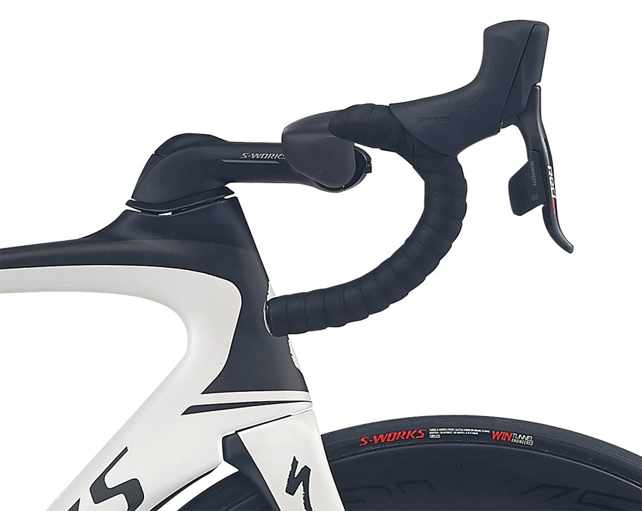 2017 Specialized Venge ViAS Disc aero road bike speeds into