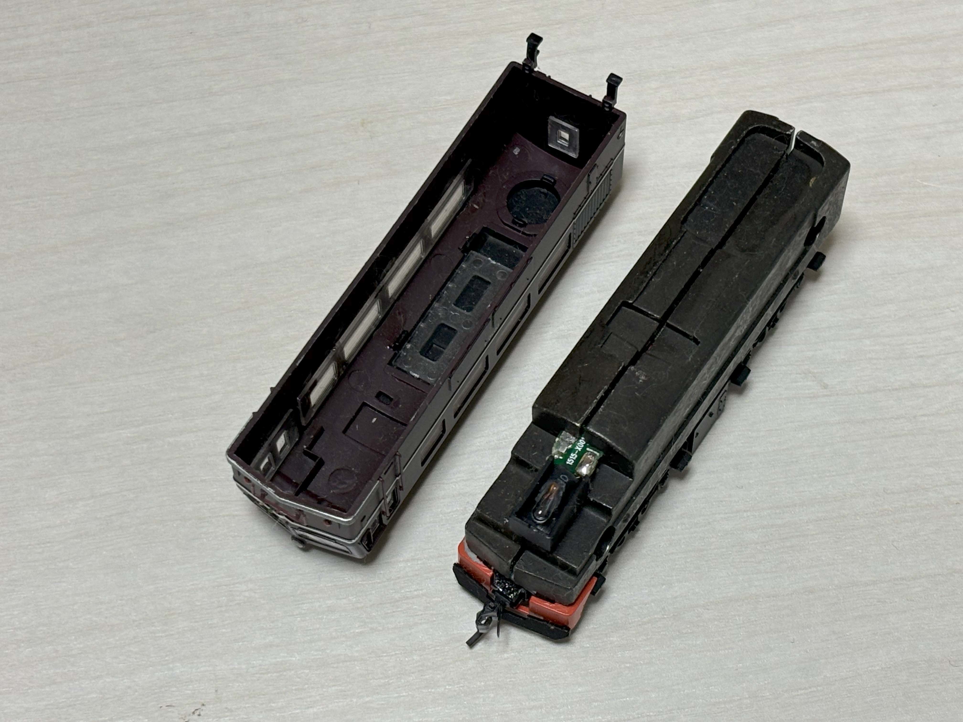 マイクロエース A8901 DD50-4/5 2次型茶色のヘッドライト改良