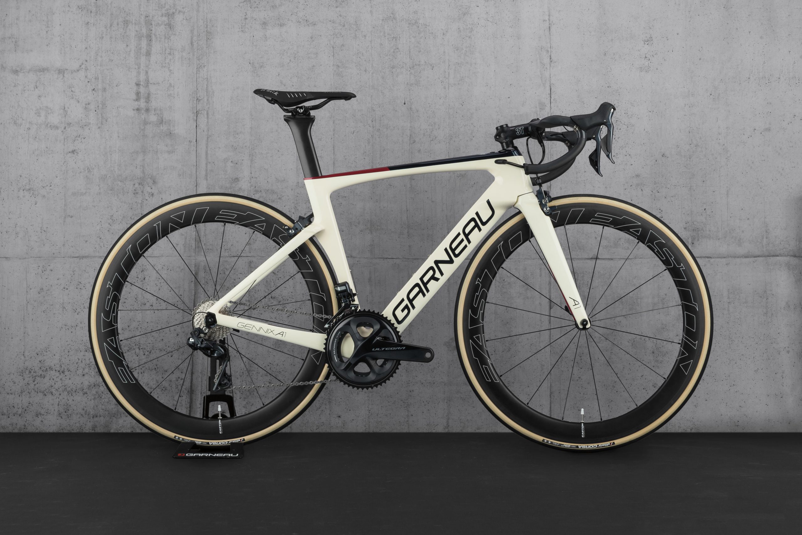 舞子店副店長梅林がご紹介。今最も熱い！？GARNEAUグラベルシリーズ