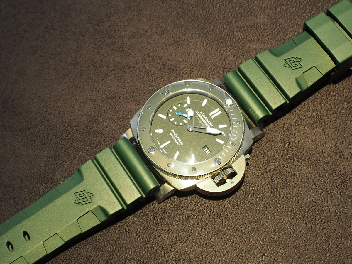 パネライからカラーのラバーストラップ登場！/PAM01389 ｜ oomiya 京都