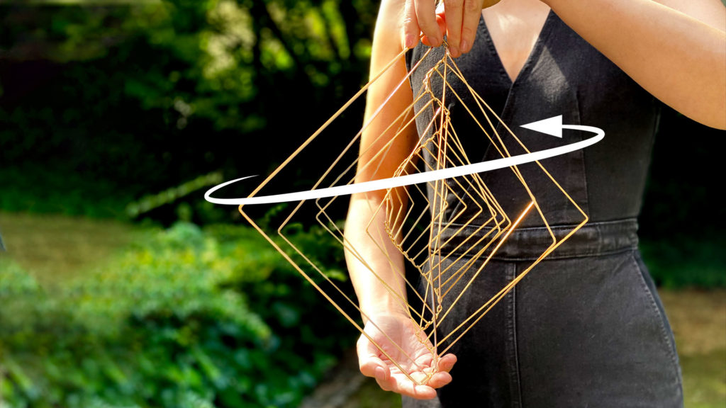 How to Spin Square Wave, the Mesmerizing Kinetic Spinner | Kinetrika