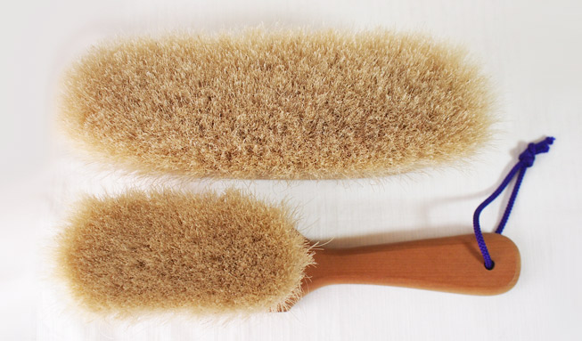 ブラシの平野 ｜カシミヤ用 手植え水雷型（すいらいがた） | かしみ屋