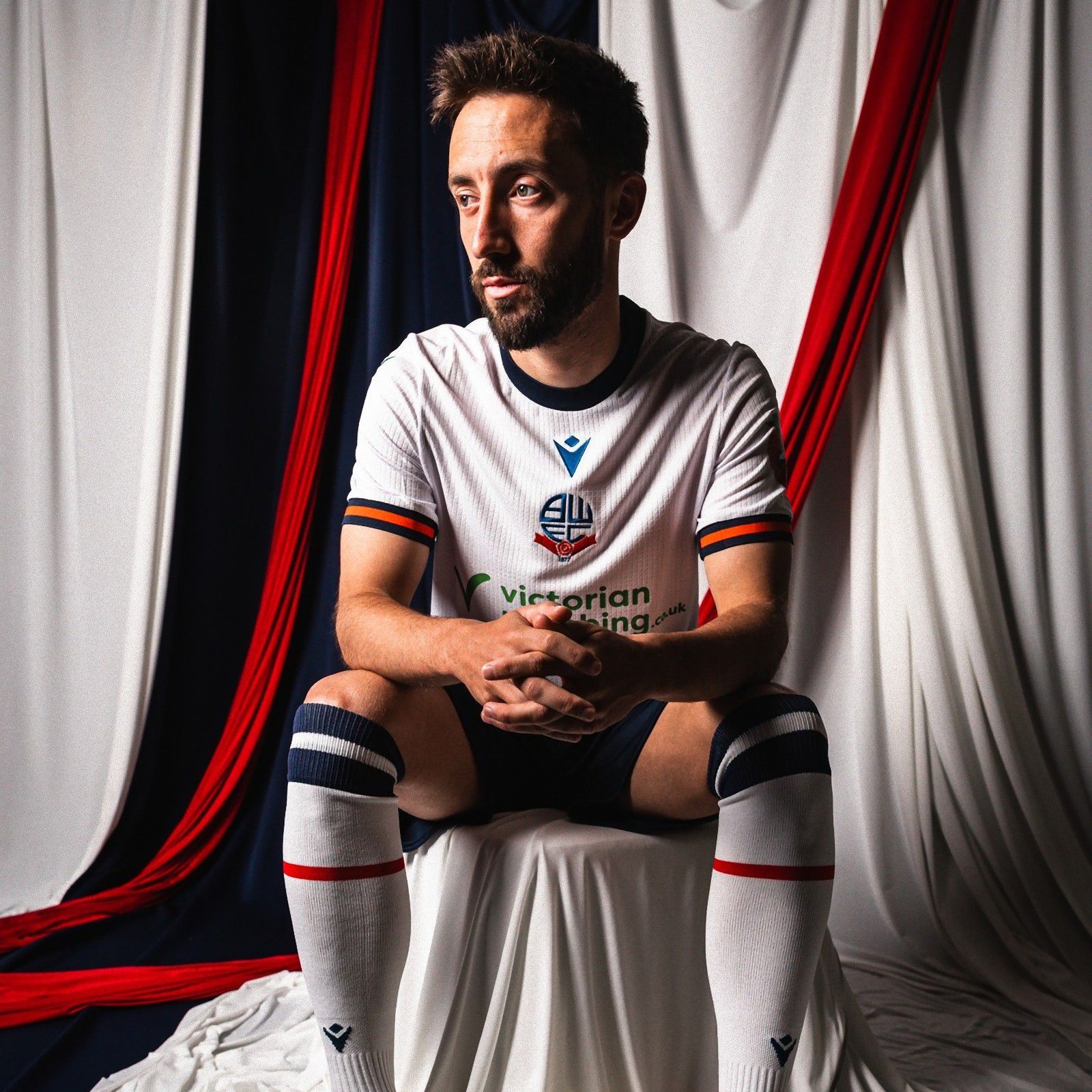 ボルトン・ワンダラーズFC 2024-25 ユニフォーム - ユニ11