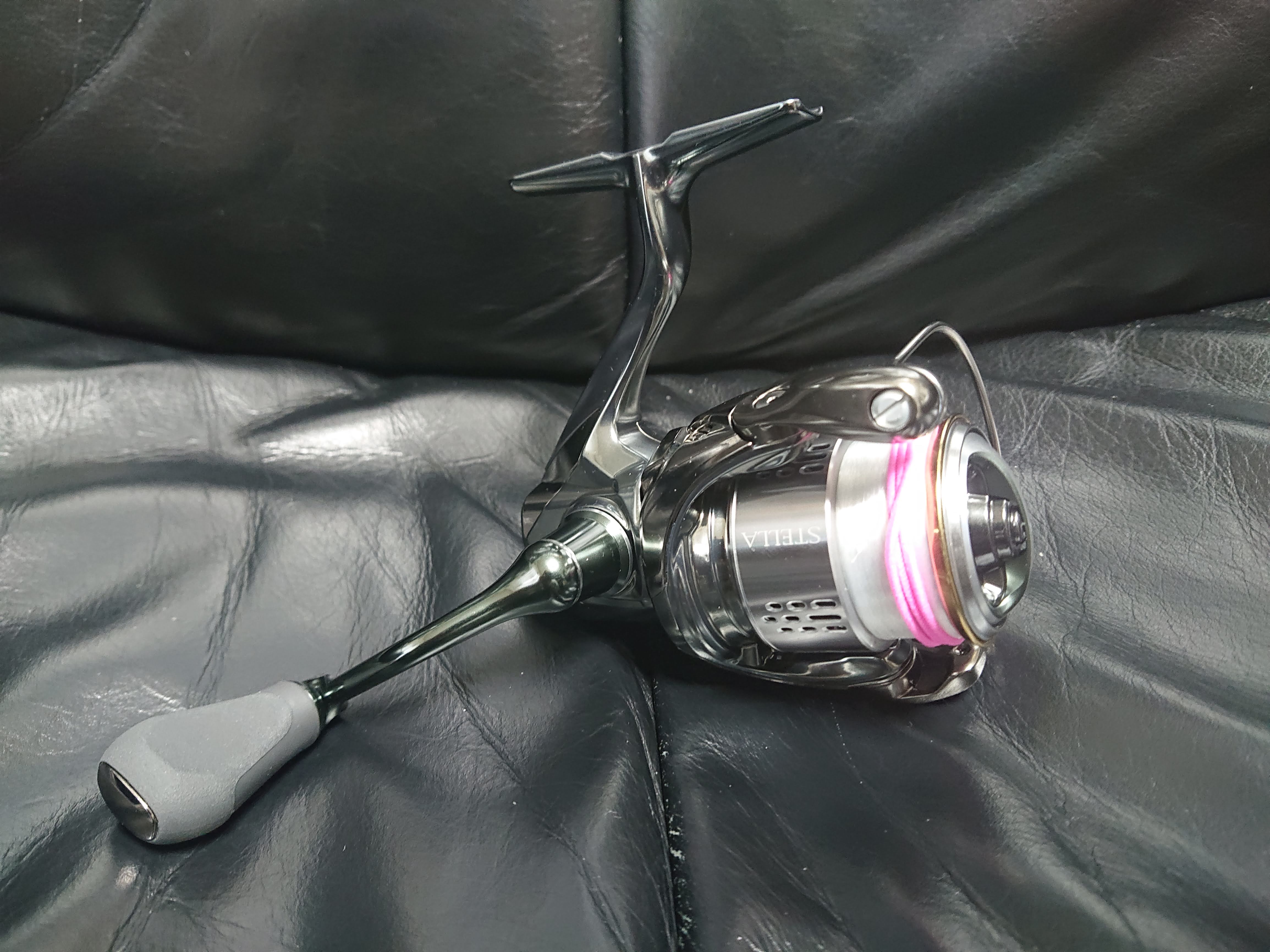 18ステラ C2000SHG スプール 純正 美品 ④ 18ステラ C2000SHG スプール