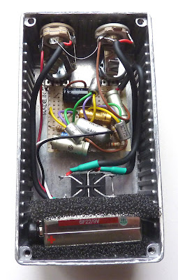 Buzz the Fuzz - all about Tone Bender: Manlay Sound - Super Bender