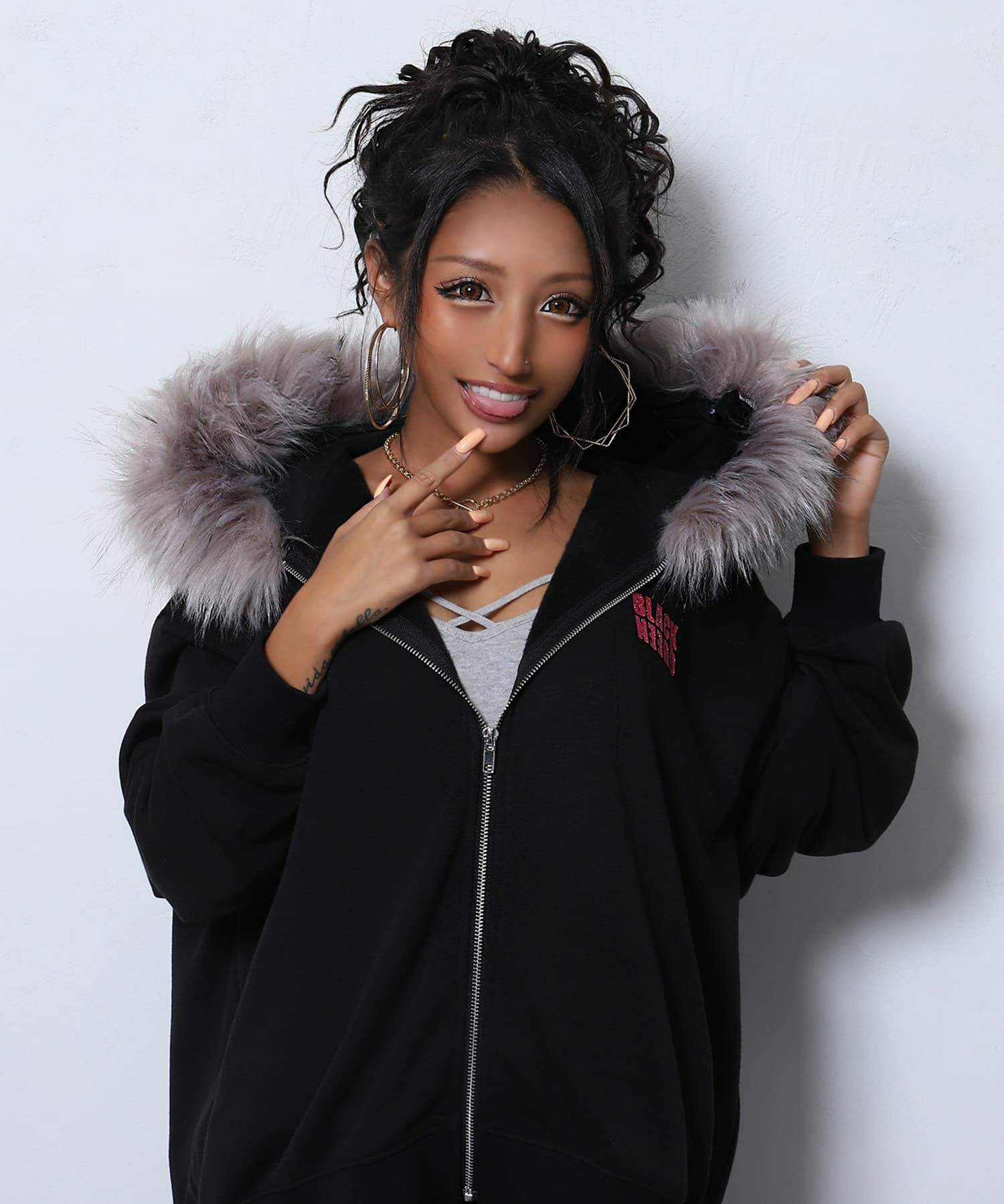 ハイビスカスファーセットアップ | レディースギャルファッション通販